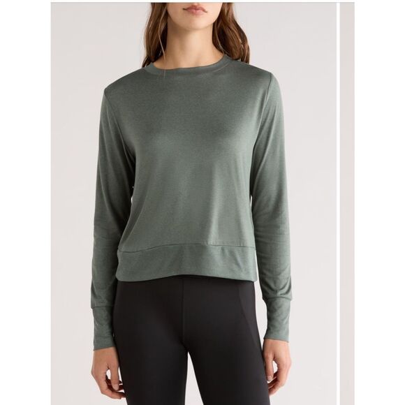 Vuori Tops - Vuori Daydream Lightweight Crewneck Sweatshirt in Agate Green Heather size L NEW